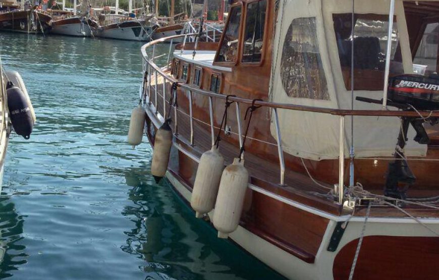 Orak Adası Özel Tekne Turu