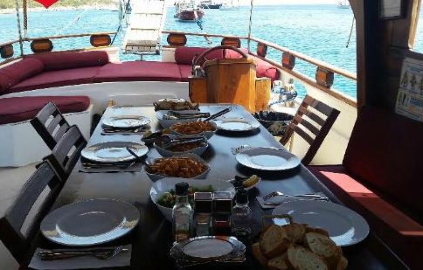 Bodrum Tekne Kiralama | Akvaryum Koyu Turu- Orak Adası – Poyraz Adası