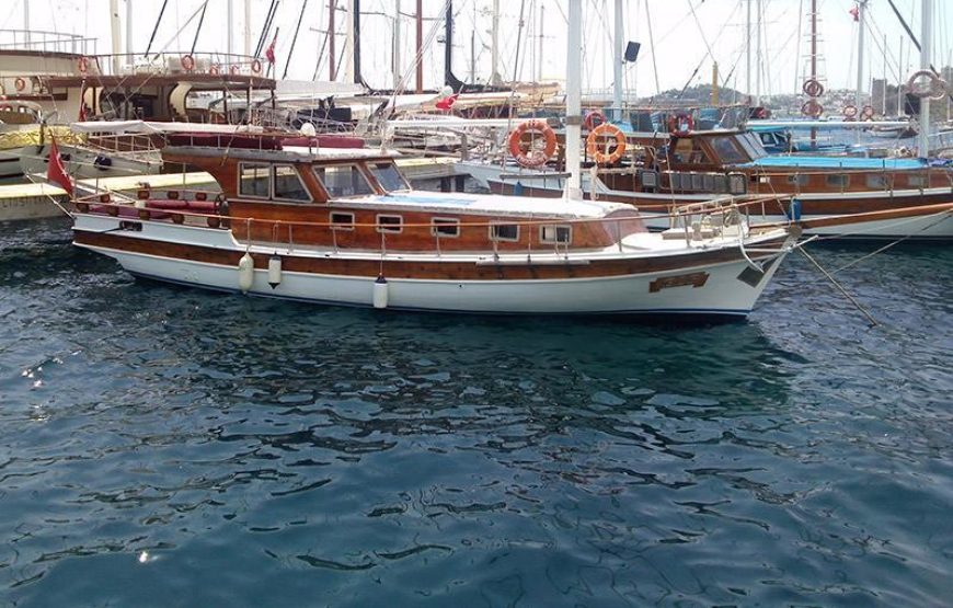 Bodrum Tekne Kiralama | Akvaryum Koyu Turu- Orak Adası – Poyraz Adası